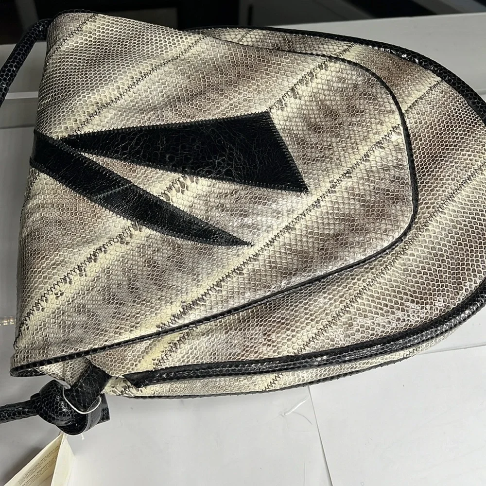 Snakeskin Large Magnetic Flap Geometric Lightly Padded Shoulder Bag New wTags